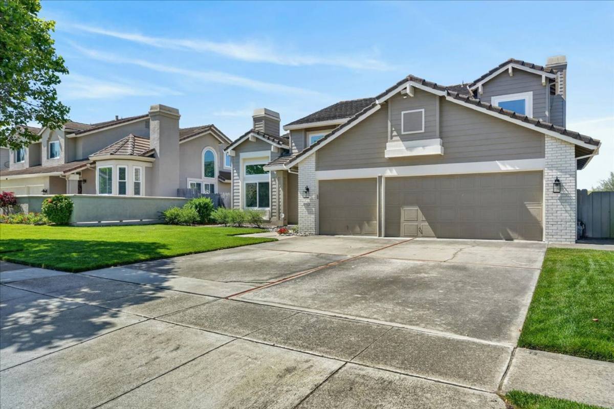 House for rent at 20452 Franciscan Way, Salinas, CA 93908