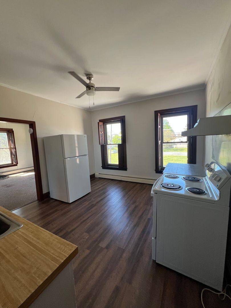 Apartment for rent at 200 Walnut St, Boiling Springs, PA 17007