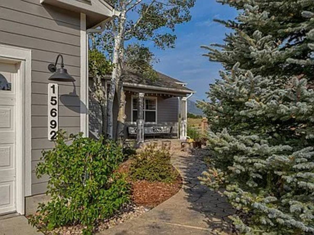 House for rent at 15692 Paiute Circle, Monument, CO 80132