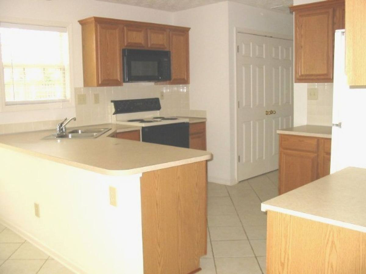 House for rent at 572 Hadlow St, Lexington, KY 40503