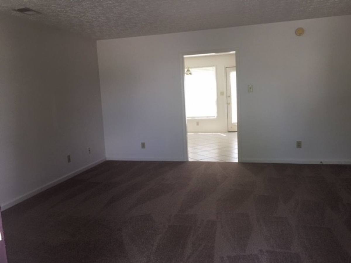 House for rent at 572 Hadlow St, Lexington, KY 40503