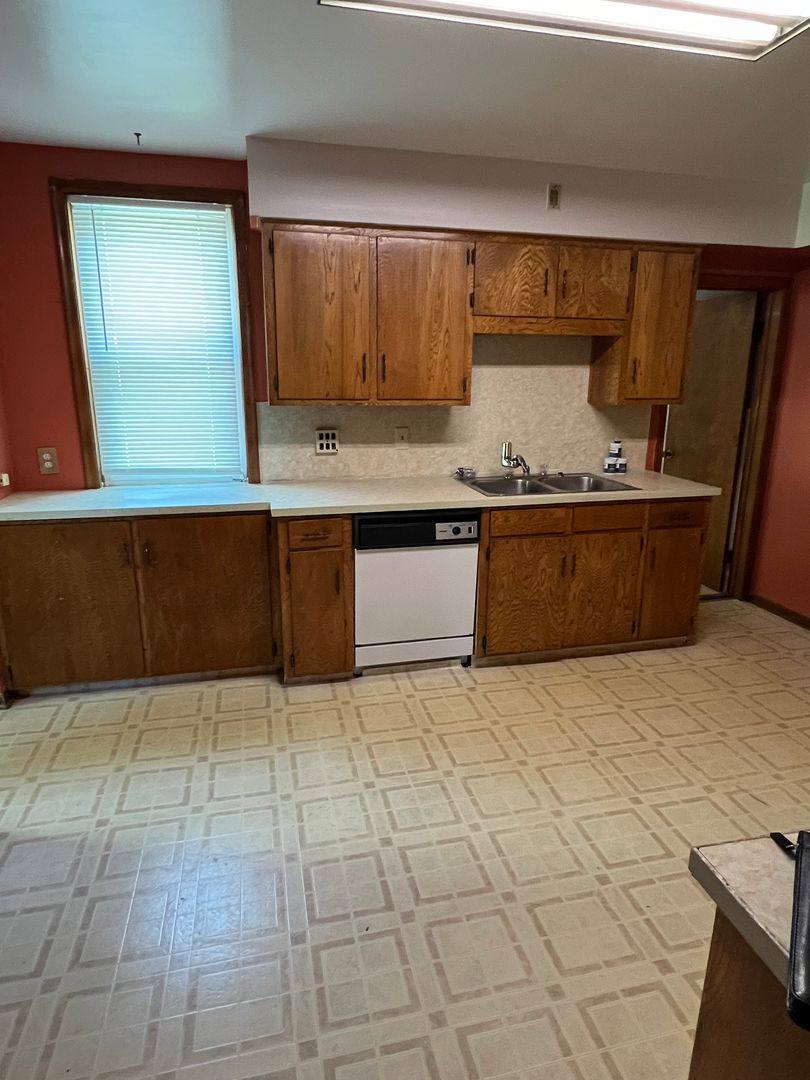 House for rent at 405 William St, Omaha, NE 68108
