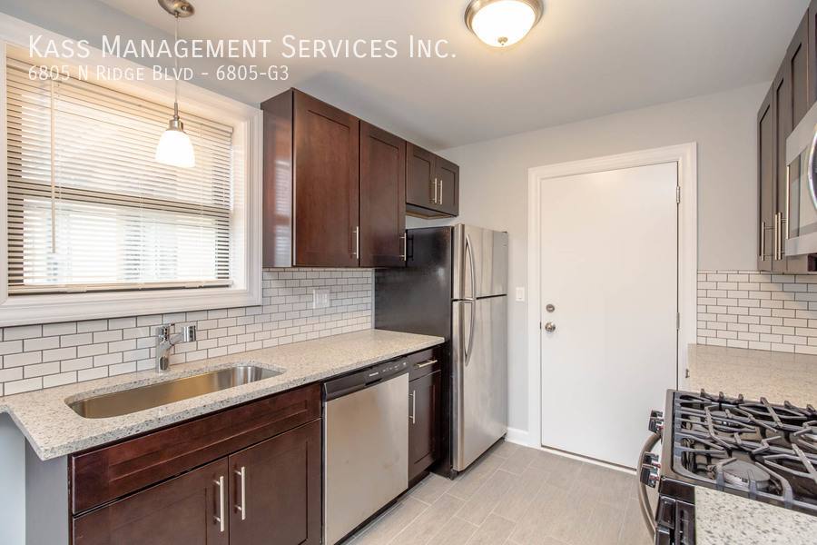 Apartment for rent at 6805 N Ridge Blvd #G3, Chicago, IL 60645
