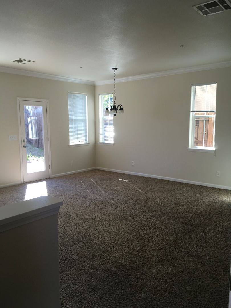 House for rent at 2151 Vienna Way, Redding, CA 96002