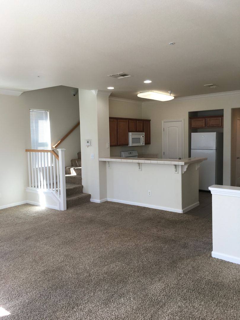 House for rent at 2151 Vienna Way, Redding, CA 96002