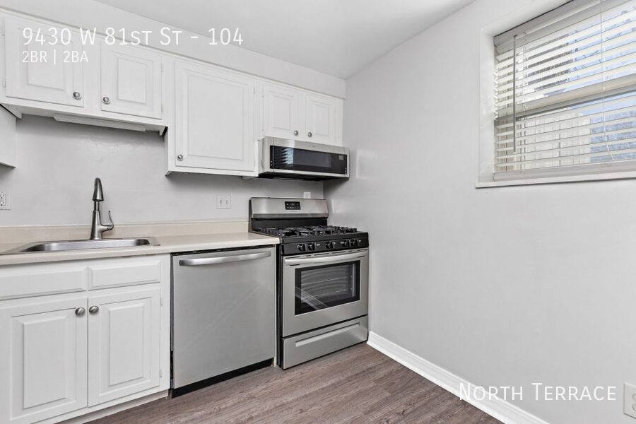 Apartment for rent at 9430 W 81st St #104, Overland Park, KS 66204