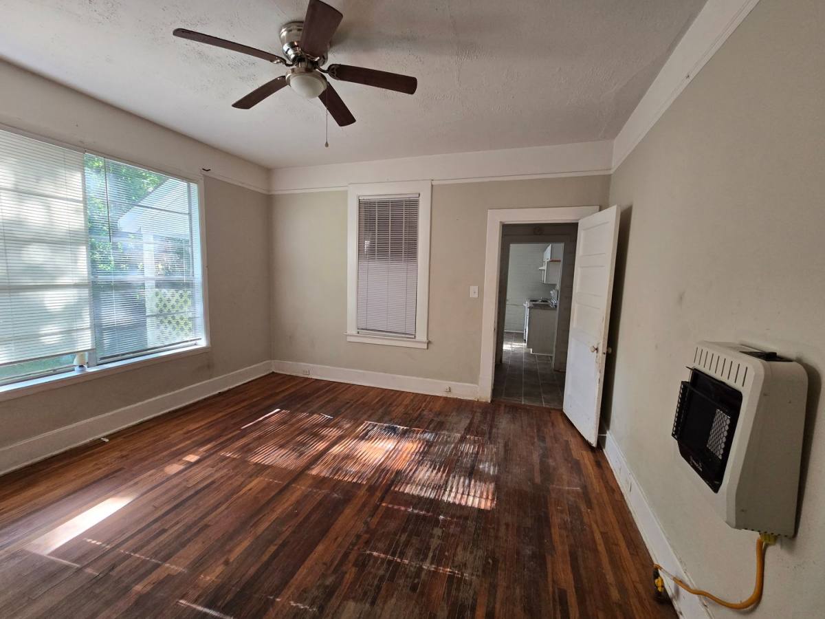 Apartment for rent at 2300-2302 Plum St, Montgomery, AL 36107