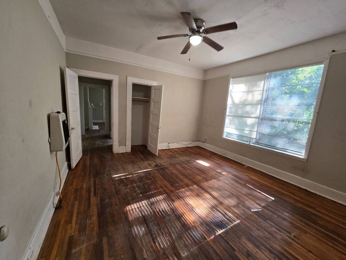 Apartment for rent at 2300-2302 Plum St, Montgomery, AL 36107