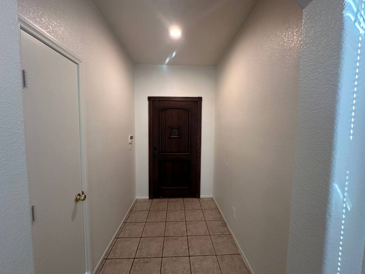 House for rent at 719 Beechwheat Way, Henderson, NV 89015