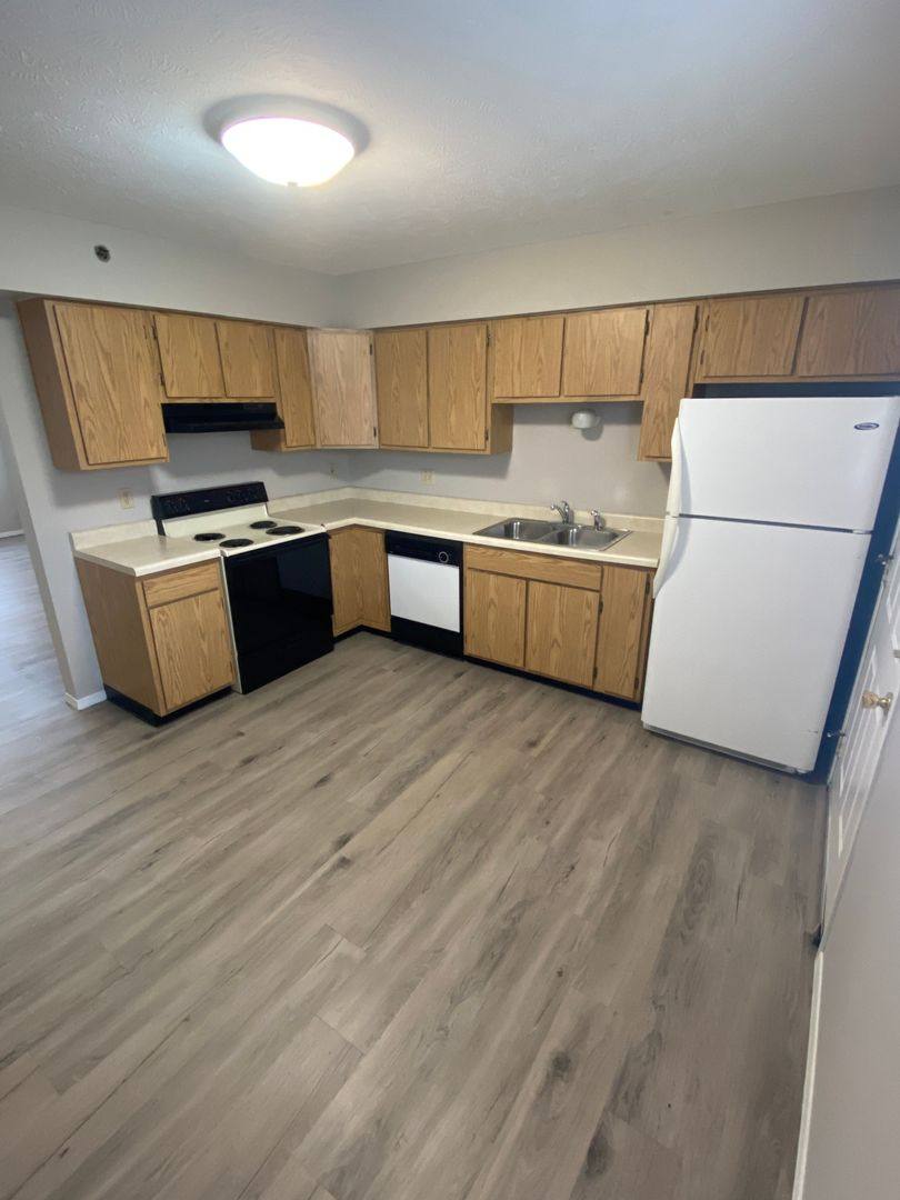 Apartment for rent at 1606 Northbrook, Normal, IL 61761