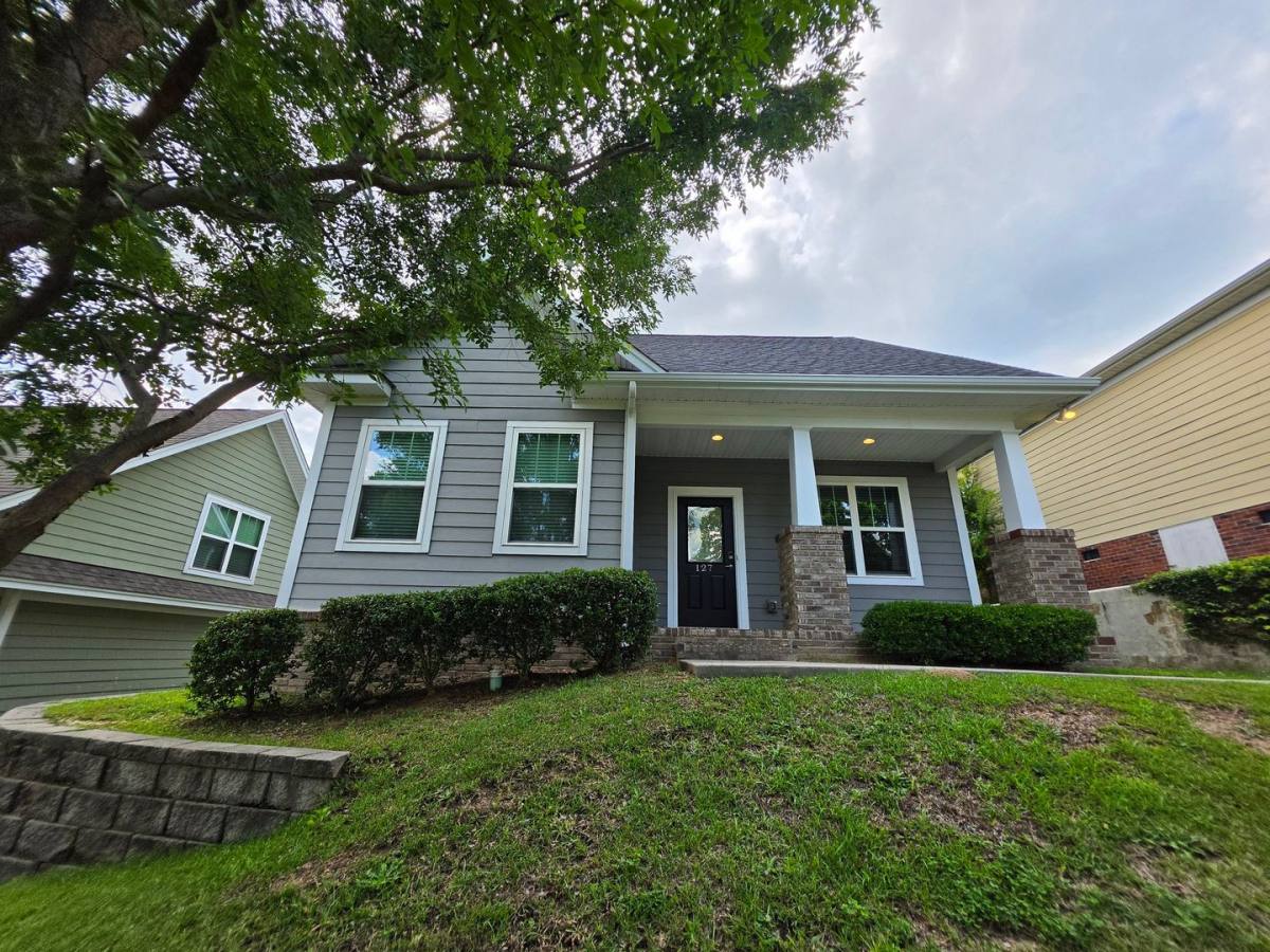 House for rent at 127 Rosewood Hills Dr, Columbia, SC 29205