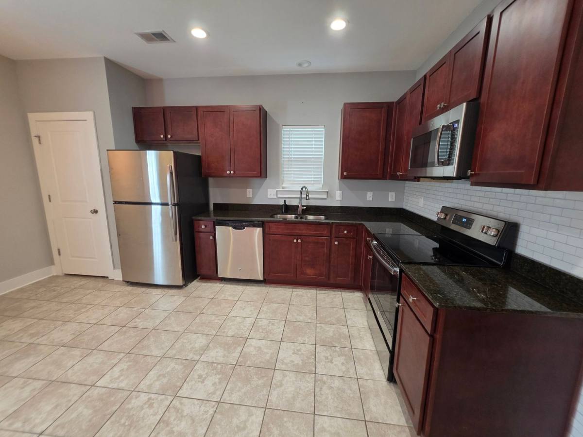 House for rent at 127 Rosewood Hills Dr, Columbia, SC 29205