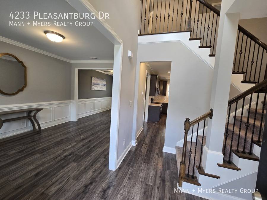House for rent at 4233 Pleasantburg Dr, Fayetteville, NC 28312