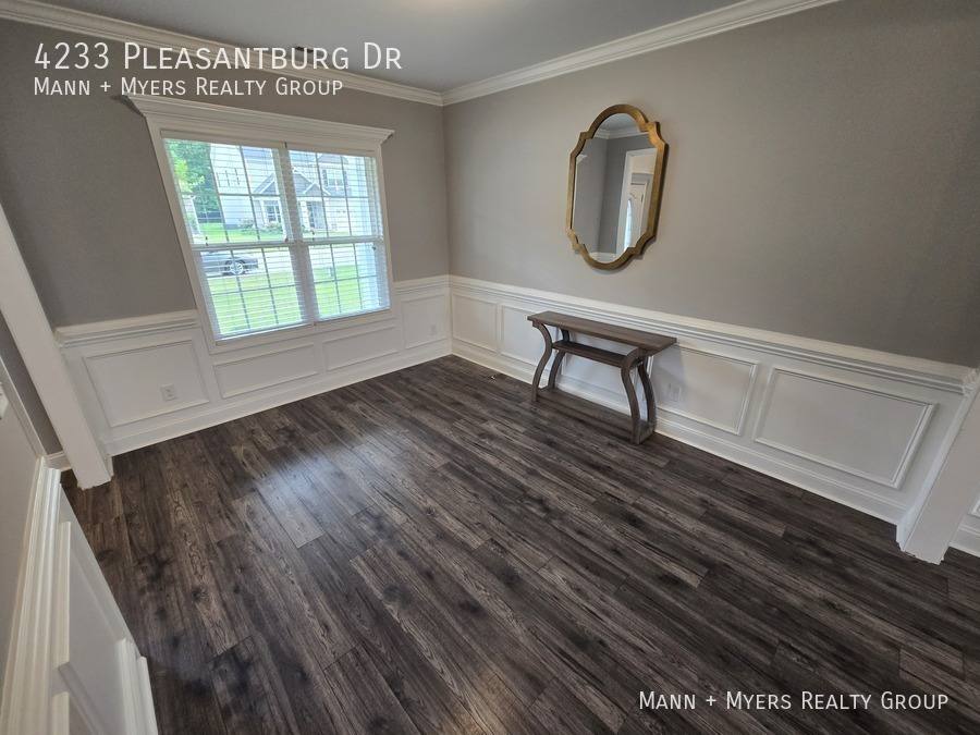 House for rent at 4233 Pleasantburg Dr, Fayetteville, NC 28312