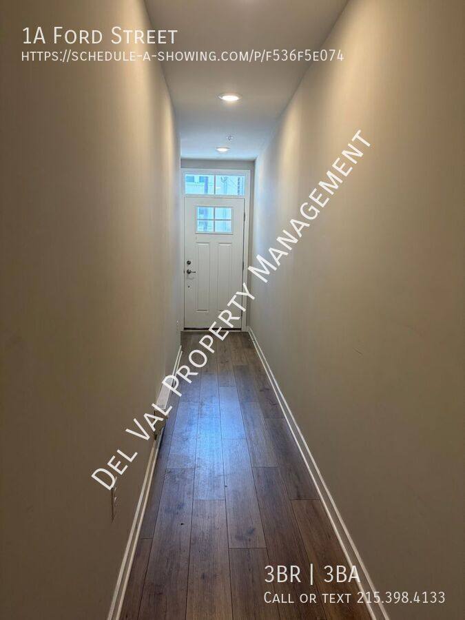 Townhouse for rent at 1A Ford St, Bridgeport, PA 19405