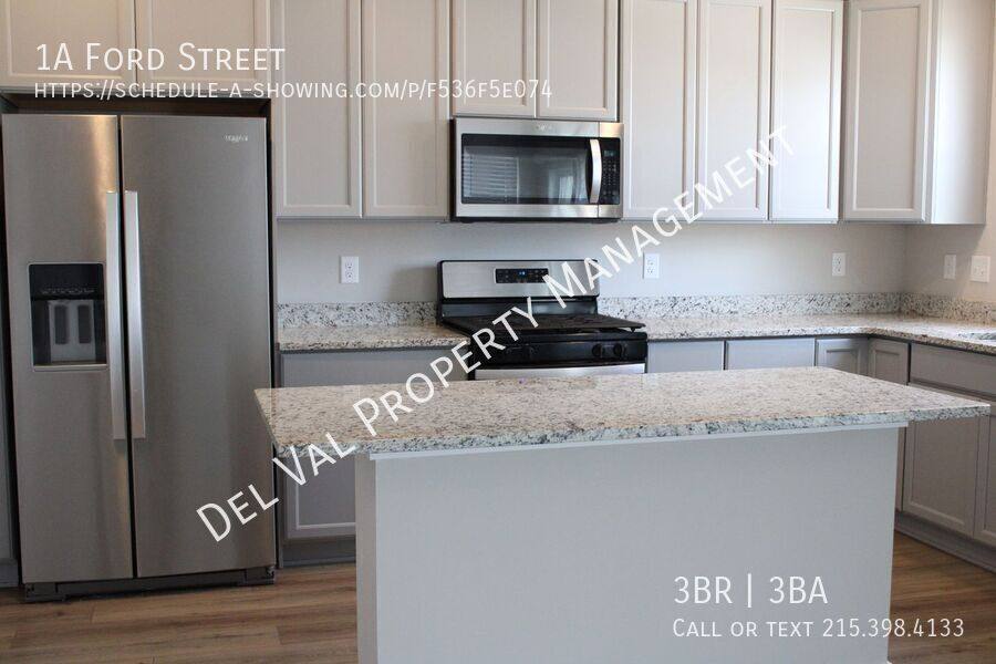 Townhouse for rent at 1A Ford St, Bridgeport, PA 19405