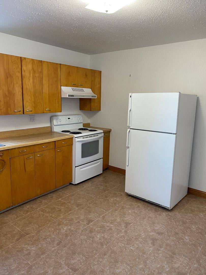 Apartment for rent at 810 10th St NE, Jamestown, ND 58401