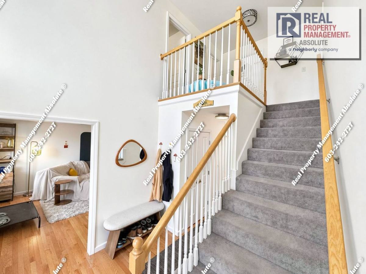 House for rent at 15 Double Brook Rd, Manchester, NH 03109
