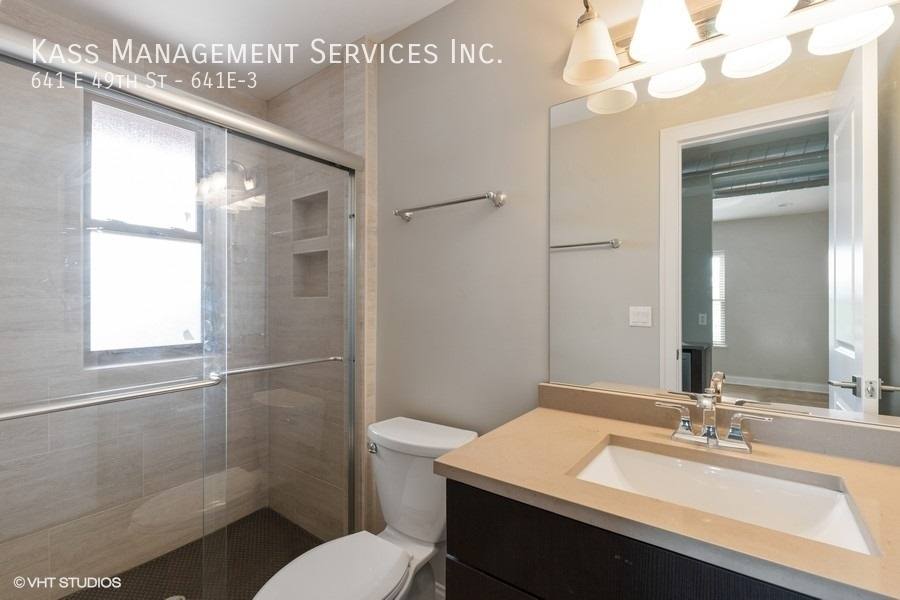 Apartment for rent at 641 E 49th St #3, Chicago, IL 60615