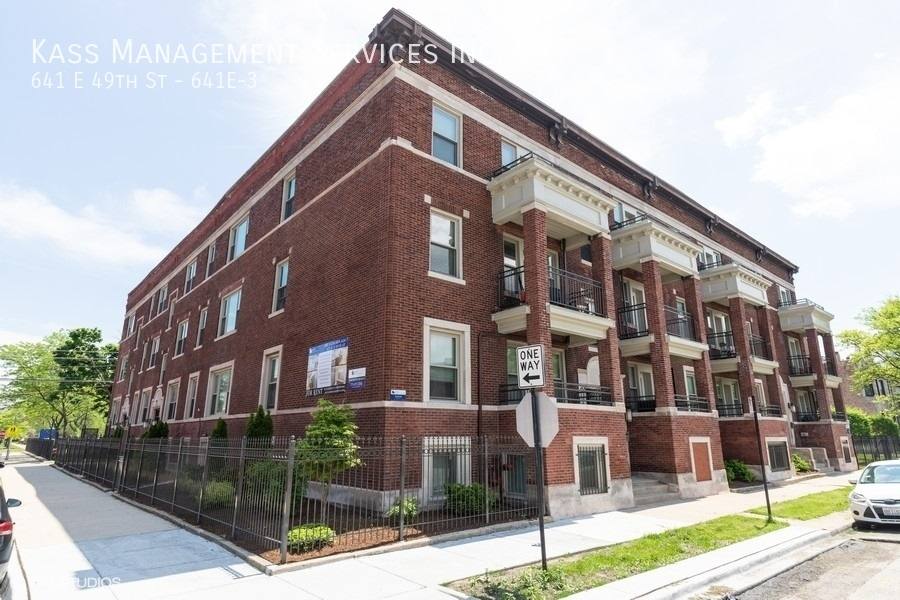 Apartment for rent at 641 E 49th St #3, Chicago, IL 60615