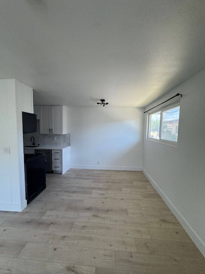 Apartment for rent at 7566 Fillmore Dr, Anaheim, CA 92805