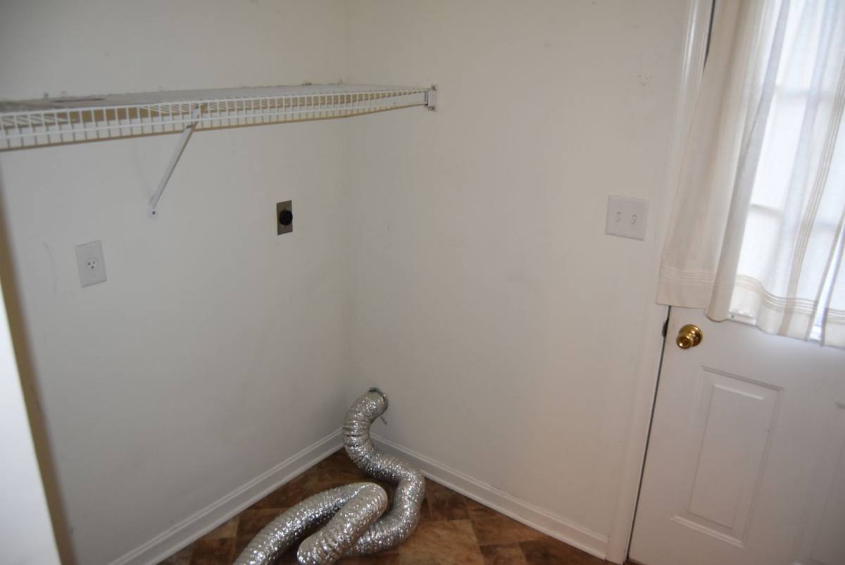 Townhouse for rent at 11 N Fifth St, Mount Wolf, PA 17347