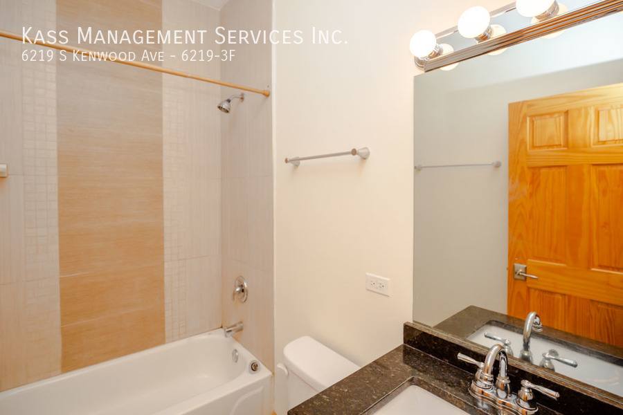 Apartment for rent at 6219 S Kenwood Ave #3F, Chicago, IL 60637