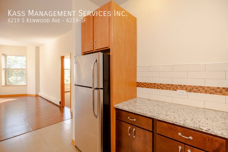 Apartment for rent at 6219 S Kenwood Ave #3F, Chicago, IL 60637