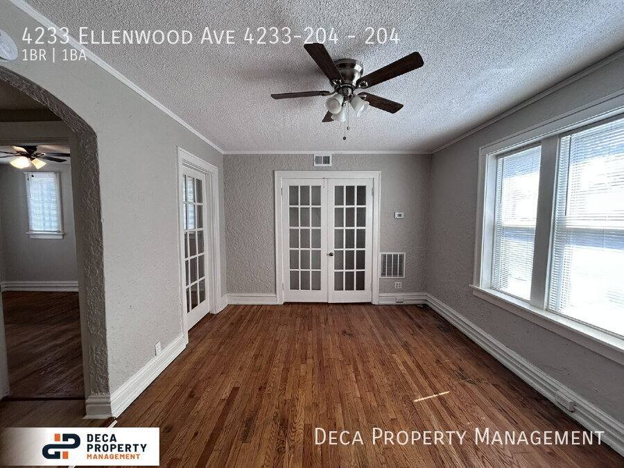 Apartment for rent at 4233 Ellenwood Ave #204, Saint Louis, MO 63116