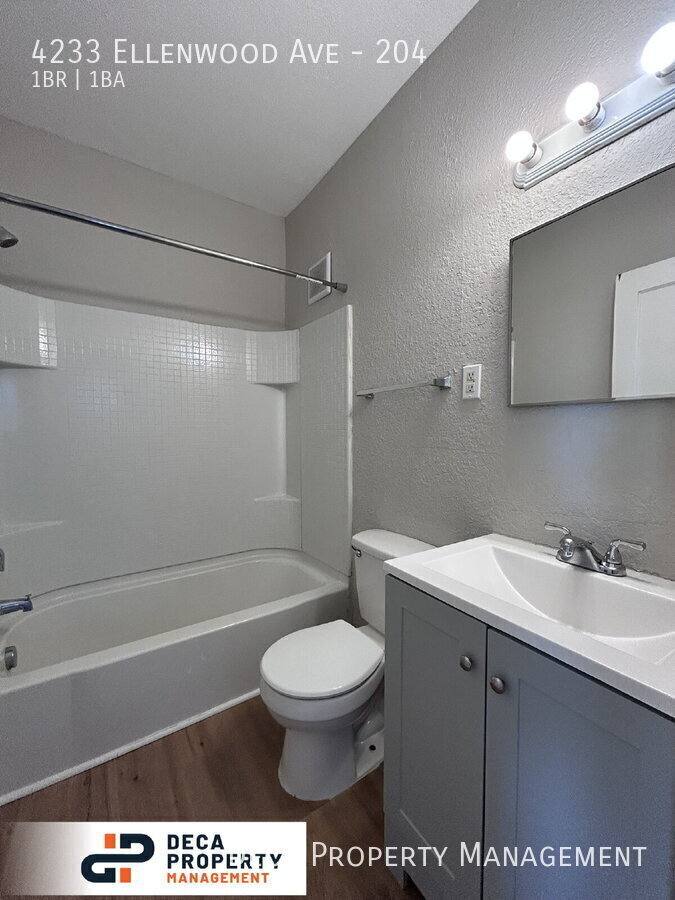 Apartment for rent at 4233 Ellenwood Ave #204, Saint Louis, MO 63116