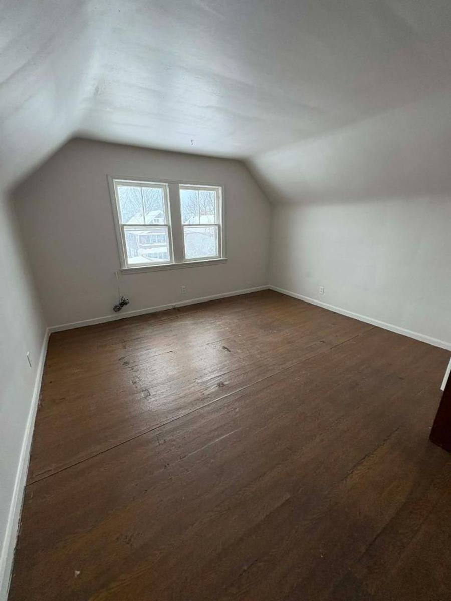 Apartment for rent at 3661 E 151st St, Cleveland, OH 44120