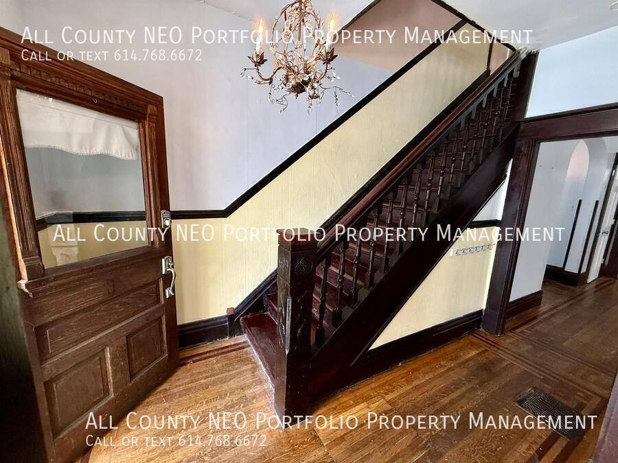 House for rent at 1402 Fair Ave, Columbus, OH 43205