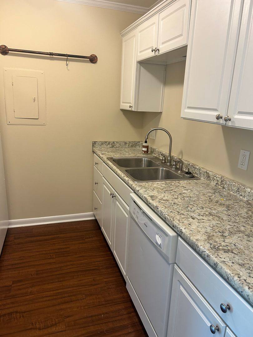 Condo for rent at 2601 Hillsboro Pike D-8, Nashville, TN 37212