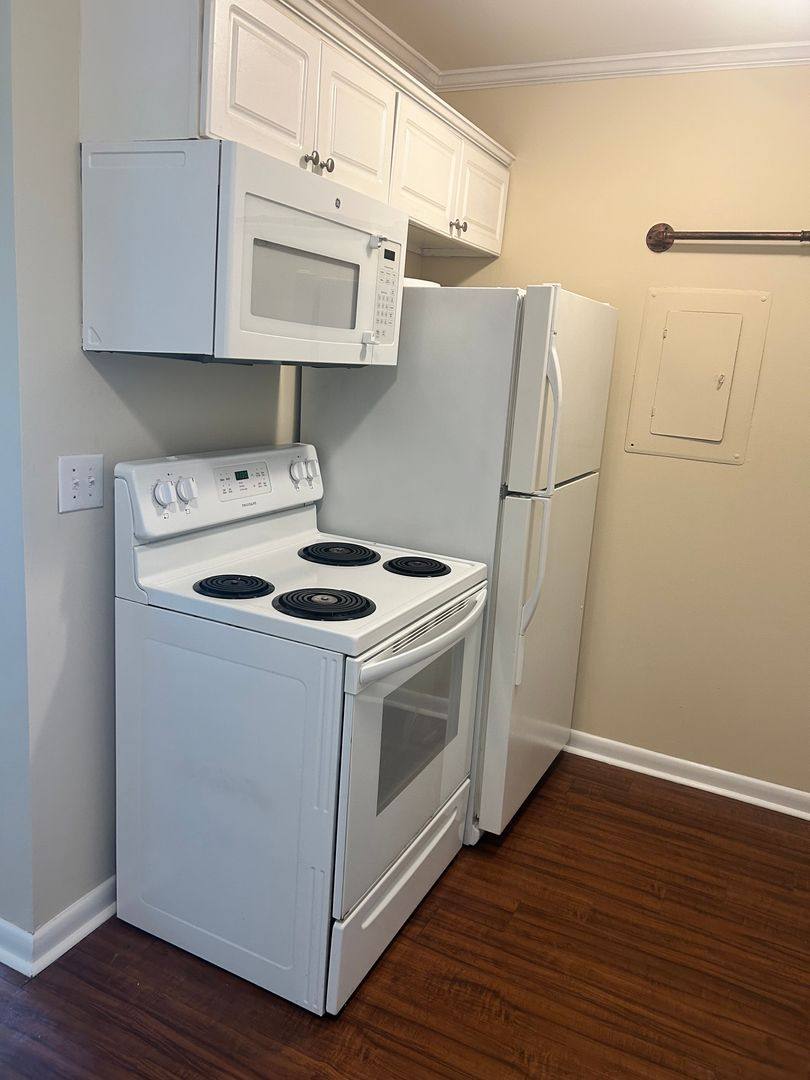 Condo for rent at 2601 Hillsboro Pike D-8, Nashville, TN 37212