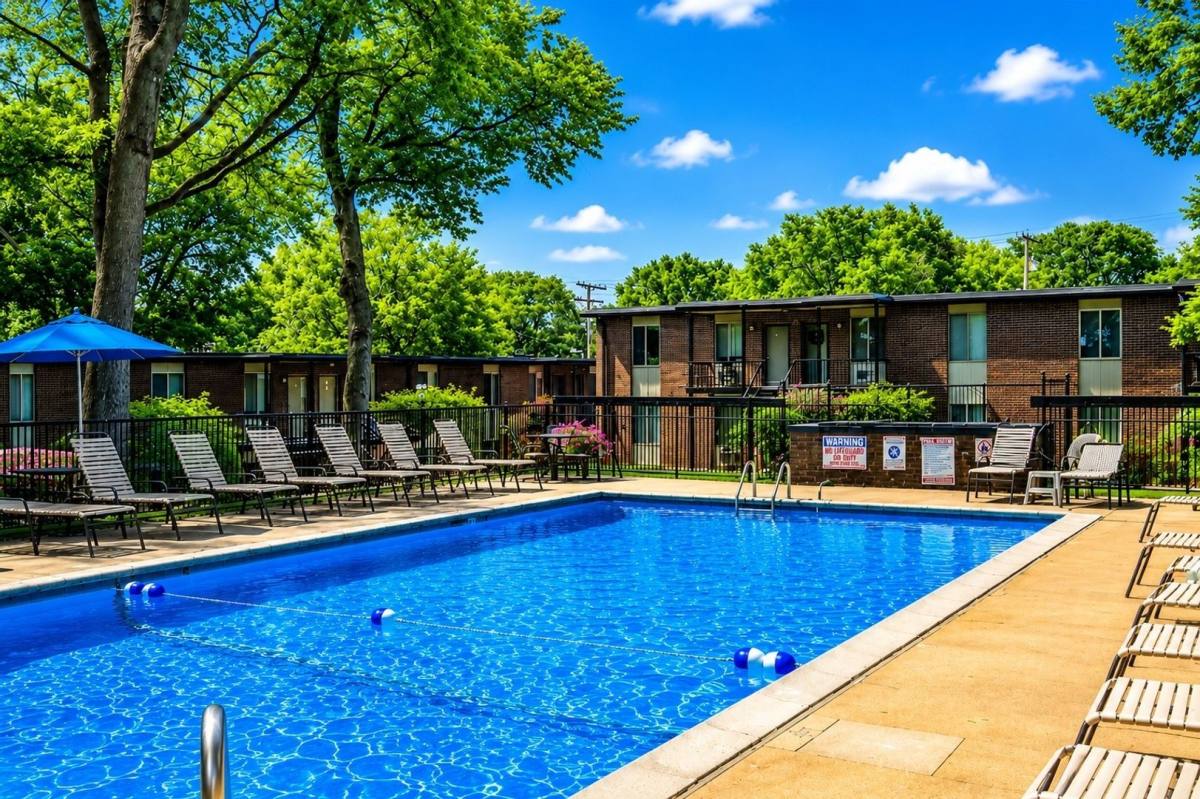 Condo for rent at 2601 Hillsboro Pike D-8, Nashville, TN 37212