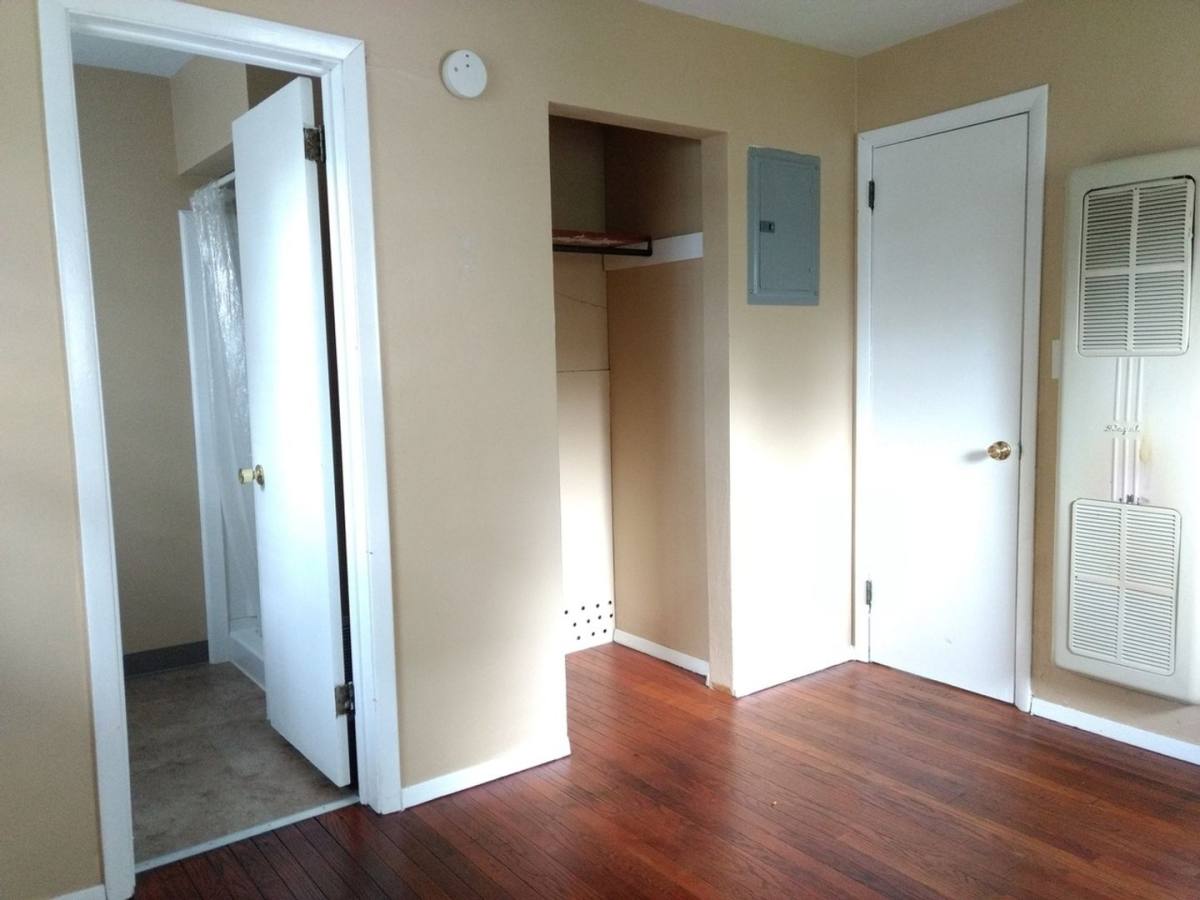 Apartment for rent at 302 W Locust St, Urbana, IL 61801