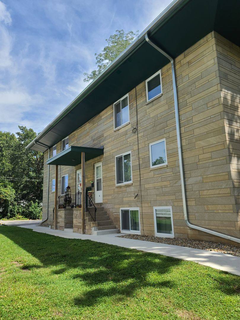 Apartment for rent at 302 W Locust St, Urbana, IL 61801