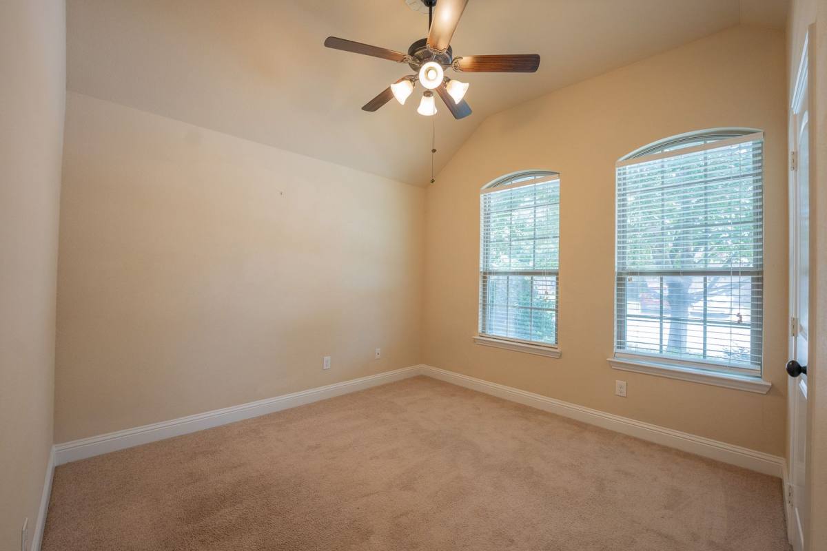 House for rent at 312 Hawthorn Dr, Rockwall, TX 75087