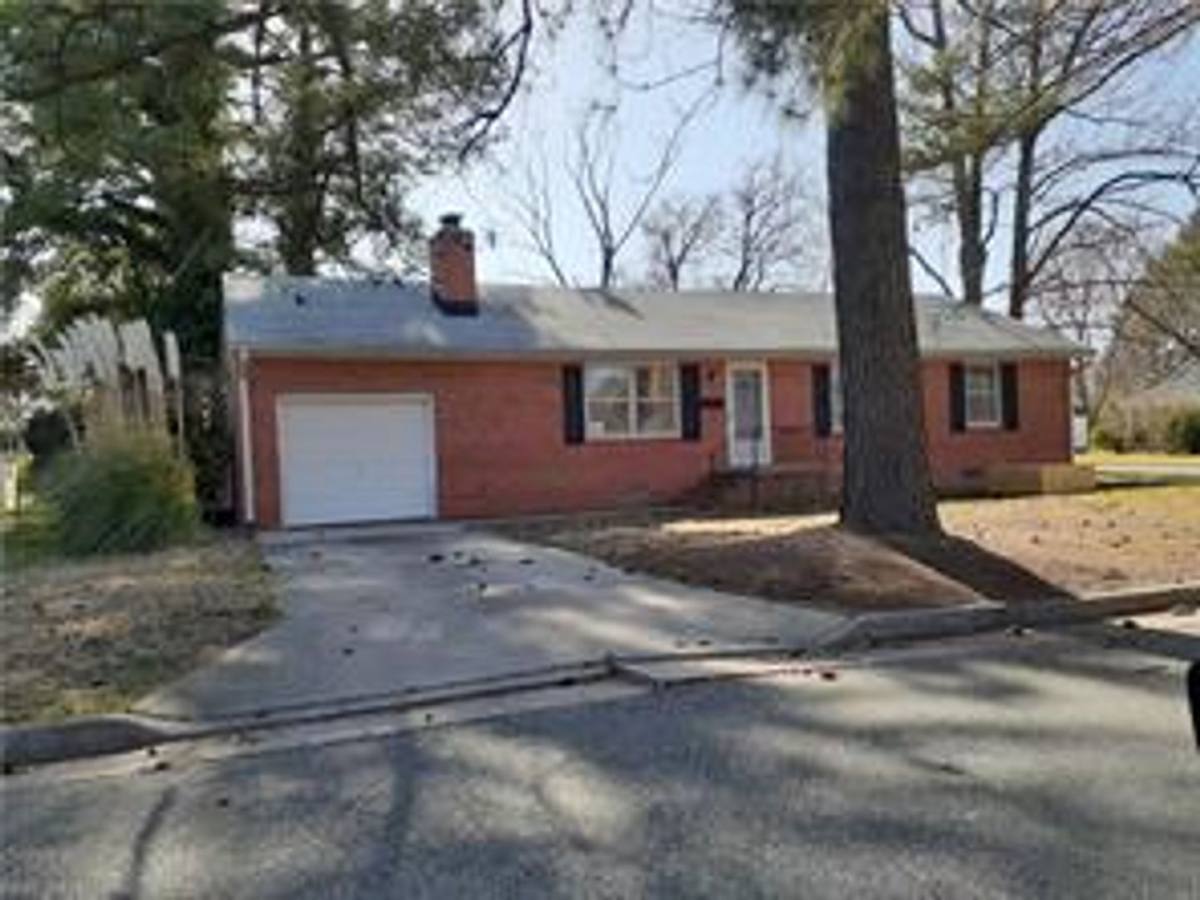 House for rent at 27 Nutmeg Quarter Place, Newport News, VA 23606