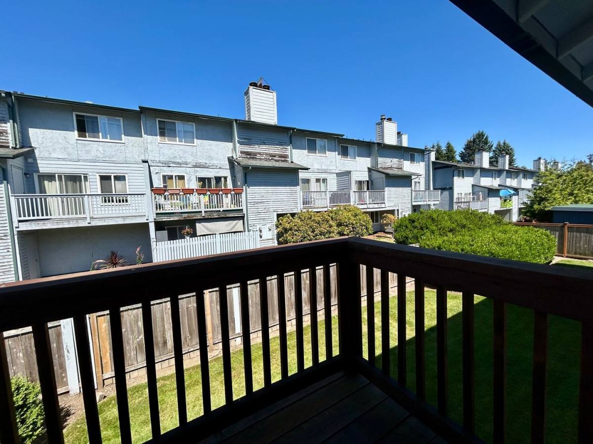 Apartment for rent at 207 Dorn Ave, Everett, WA 98208