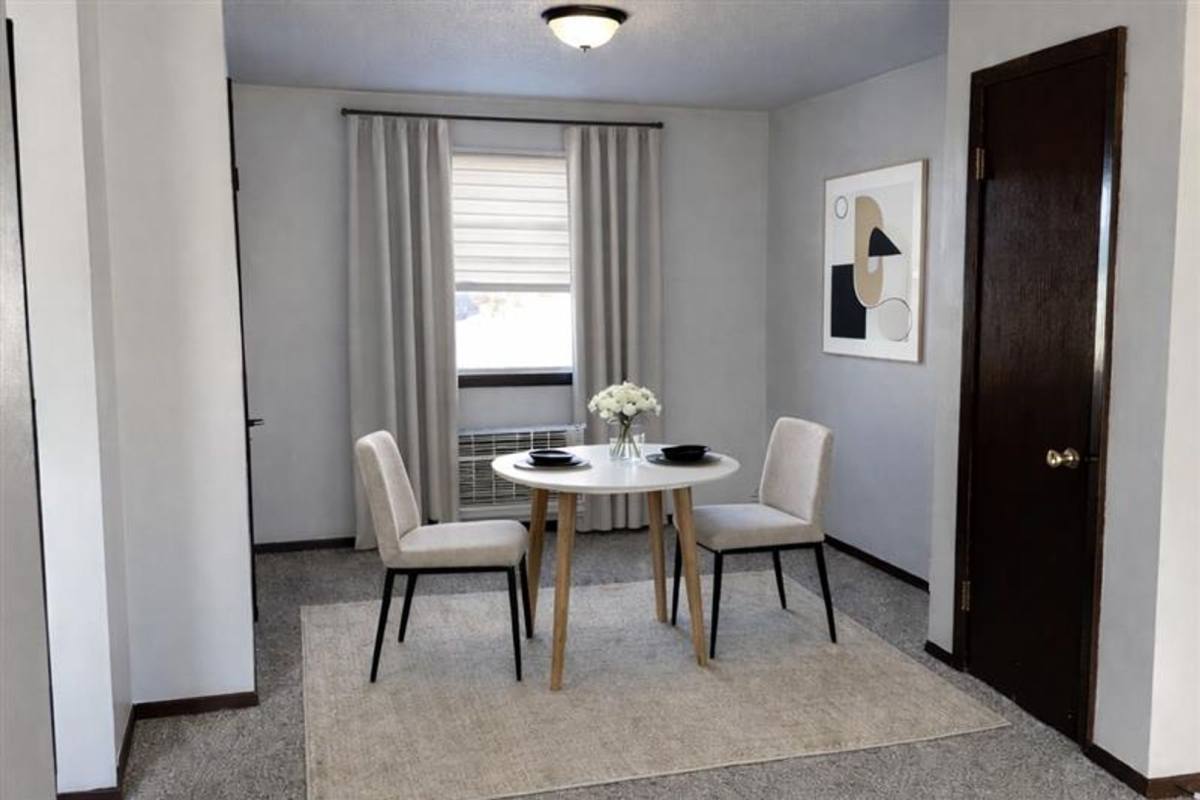 Apartment for rent at 2405 Crescent Dr, Cedar Falls, IA 50613