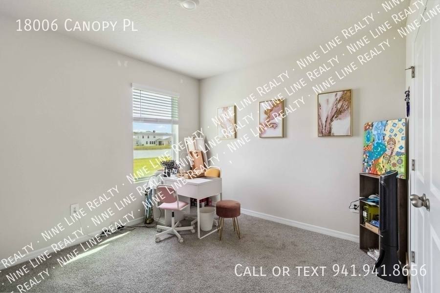 House for rent at 18006 Canopy Place, Bradenton, FL 34211