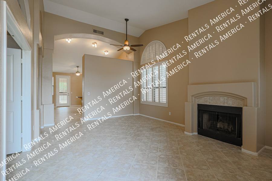 House for rent at 263 E Ashurst Dr, Phoenix, AZ 85048