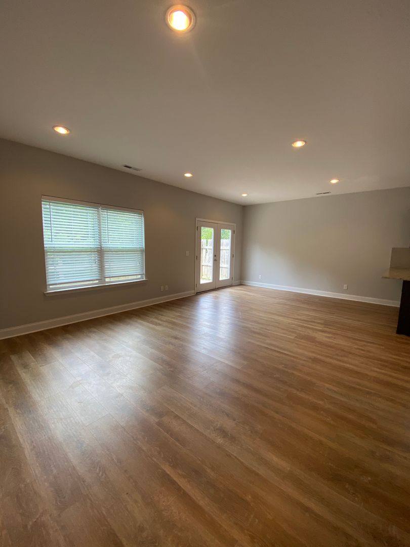 Townhouse for rent at 8445 Brookmoor Lane, Ooltewah, TN 37363
