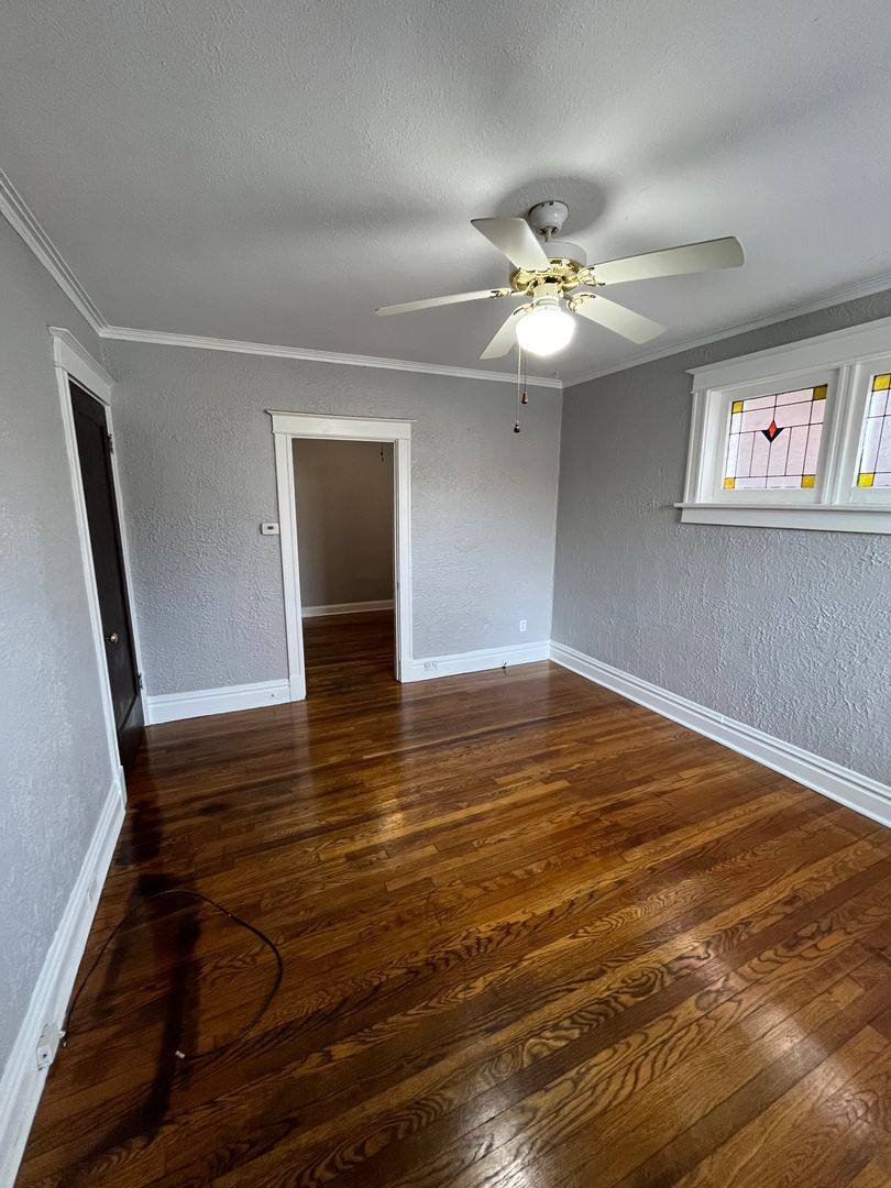 Apartment for rent at 5000 Lindenwood, Saint Louis, MO 63109