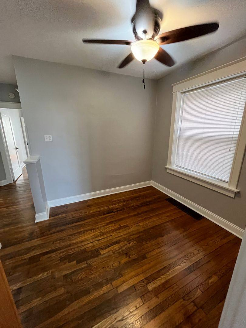 Apartment for rent at 5000 Lindenwood, Saint Louis, MO 63109