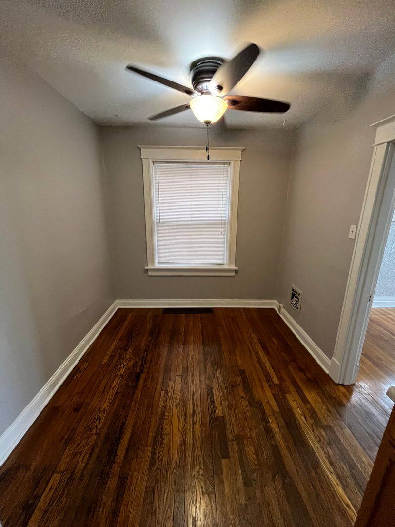 Apartment for rent at 5000 Lindenwood, Saint Louis, MO 63109