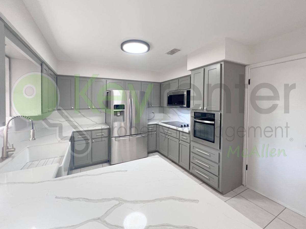 House for rent at 2812 Carnation Ave, McAllen, TX 78501