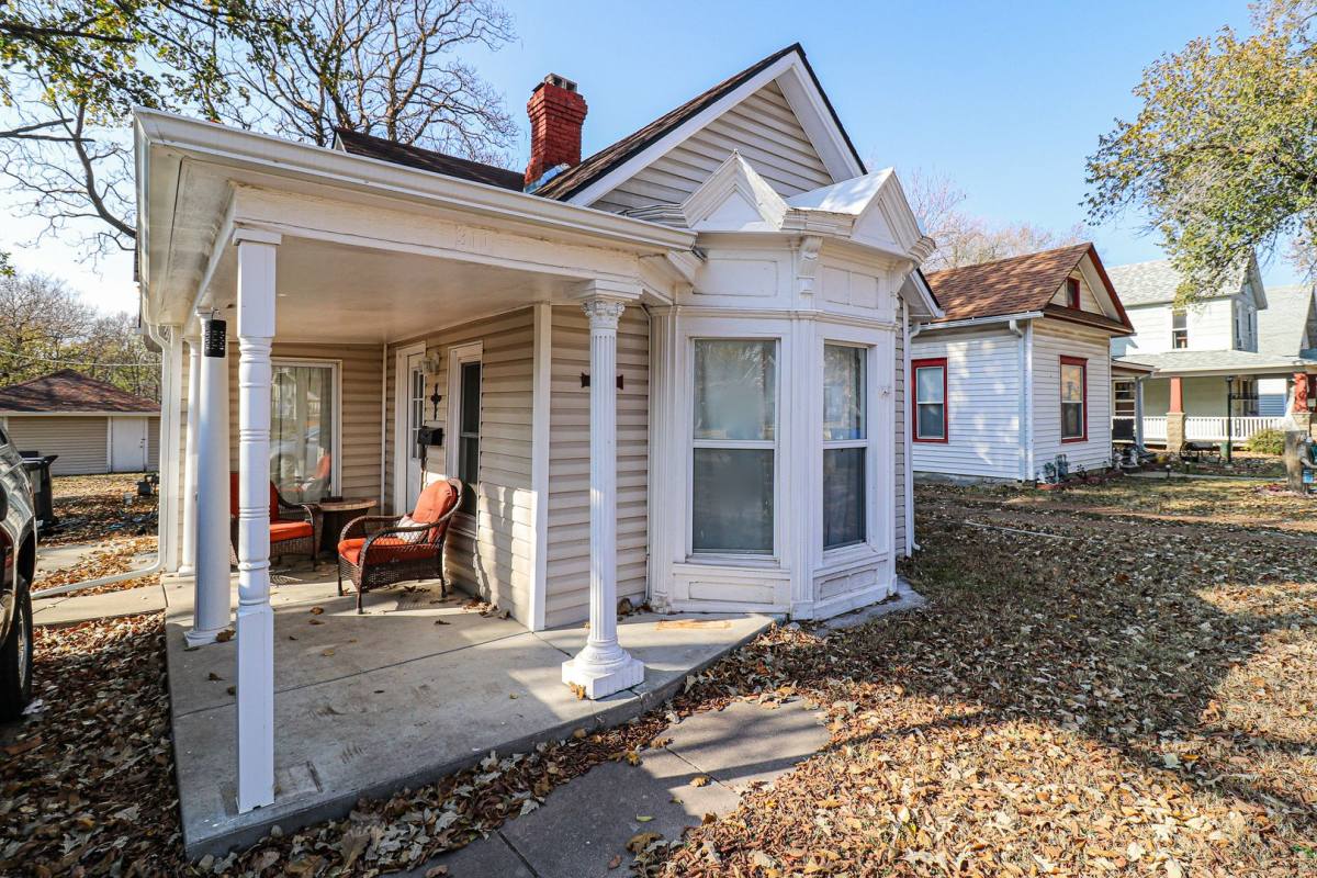 House for rent at 311 Harrison St, Newton, KS 67114