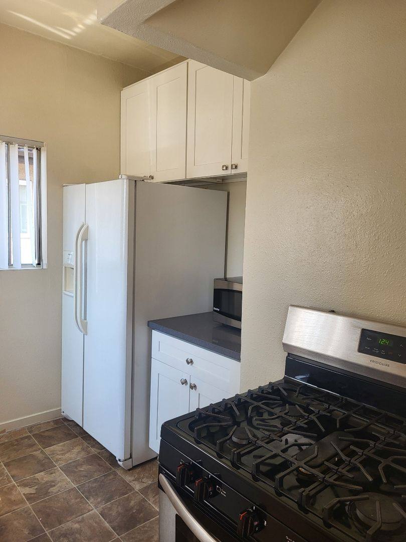 Apartment for rent at 828 S Glendale Ave #12, Glendale, CA 91205